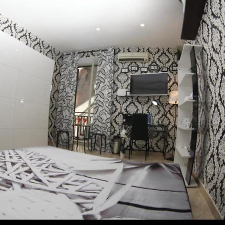 Casa Dalia Apartment เนเปิลส์ ภายนอก รูปภาพ