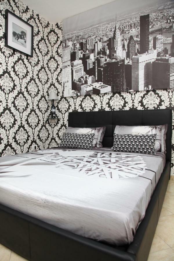 Casa Dalia Apartment เนเปิลส์ ภายนอก รูปภาพ