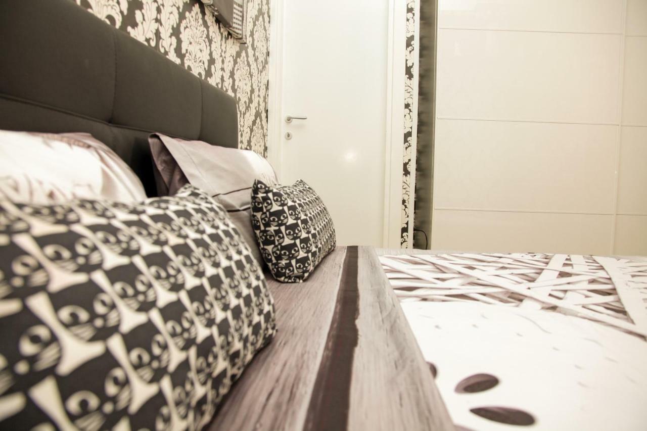 Casa Dalia Apartment เนเปิลส์ ภายนอก รูปภาพ