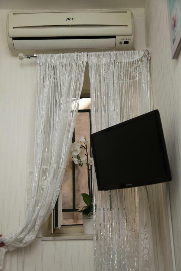Casa Dalia Apartment เนเปิลส์ ภายนอก รูปภาพ