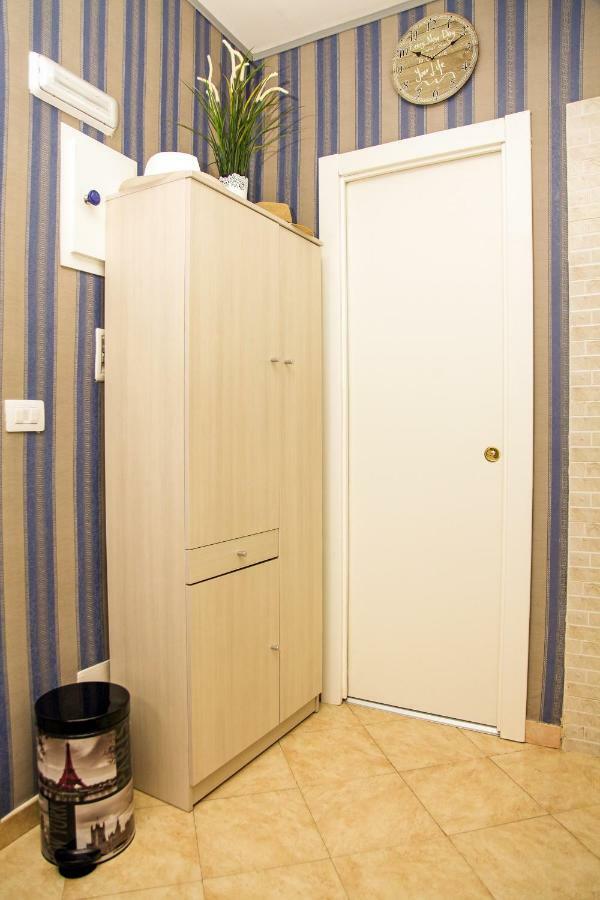 Casa Dalia Apartment เนเปิลส์ ภายนอก รูปภาพ